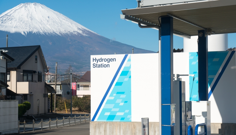 Japan backs hydrogen-powered commercial vehicles with major subsidies | NEWS
