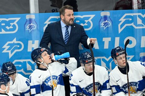 Antti Pennanen johdatti Leijonat ensimmäiseen isoon MM-voittoon päävalmentakautensa aikana.