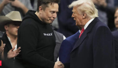 DOGE federal workers layoff: How Trump and Elon Musk's chaotic policy has impacted tens to thousands of US government workers
