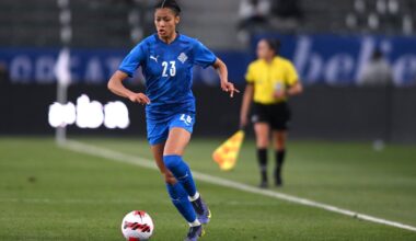 Angel City sign Iceland F Sveindis Jonsdottir