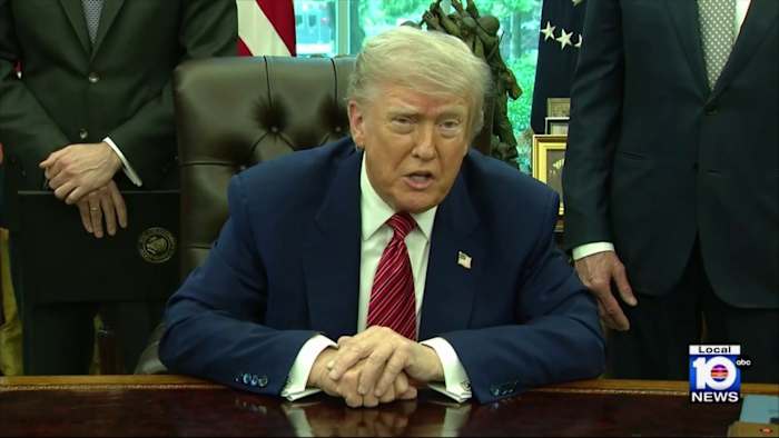 Trump's renewed tariff threats send Wall Street, European markets and Apple shares tumbling