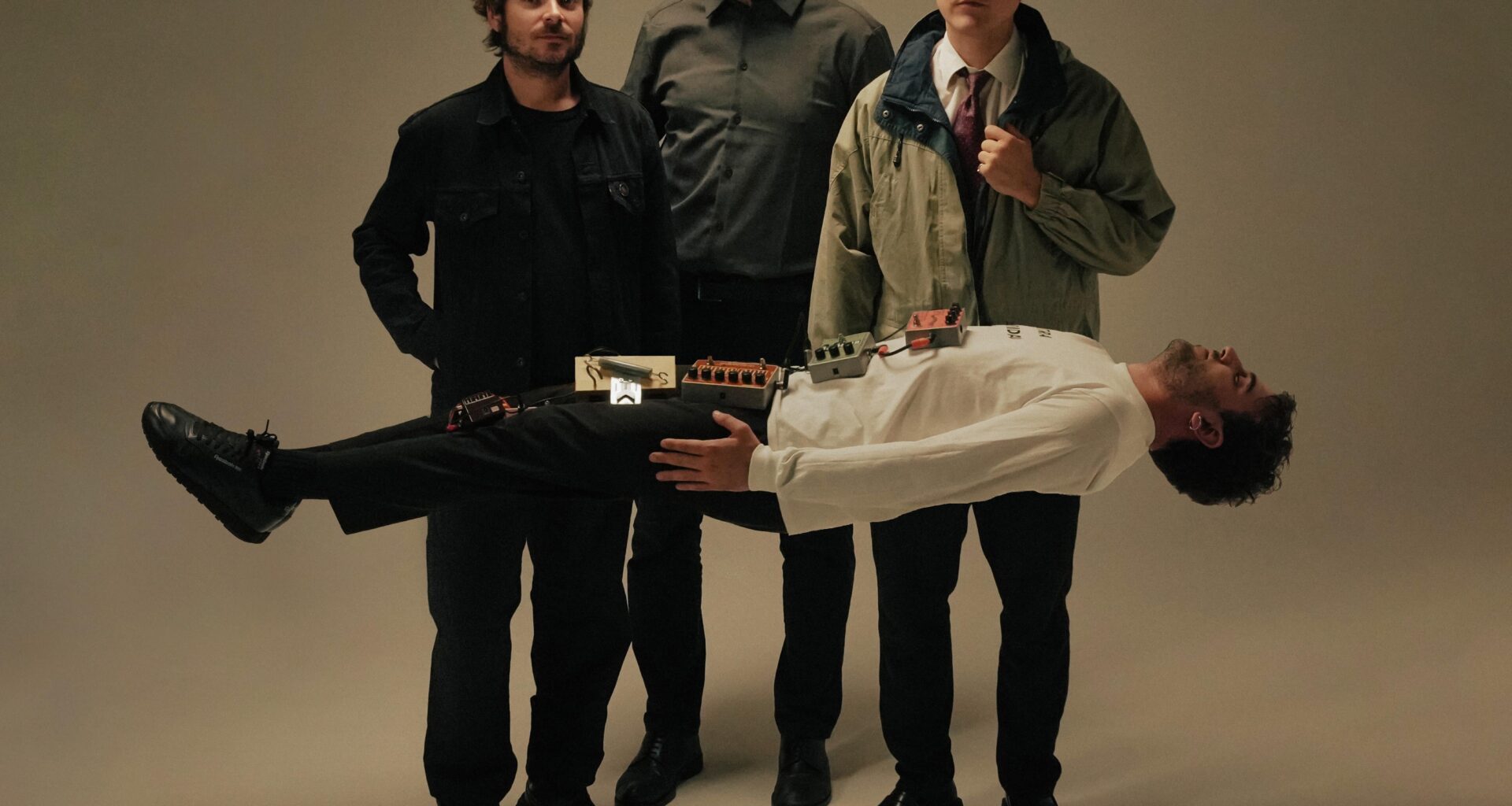 Si os interesa, la banda Somos La Herencia hará un AMA en r/independentspain el 27 de mayo. Es una muy buena banda, y no siempre se tiene la ocasión de hacerles preguntas!