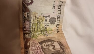 Hello you lovely folks, is this worth anything cos I'm sure that once I get back to the England, it won't be