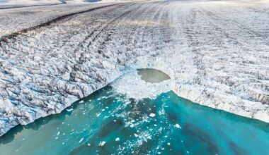 Why Iceland is becoming a glacier graveyard