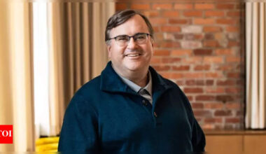 LinkedIn co-founder: Startup founders talking about work-life balance are not …