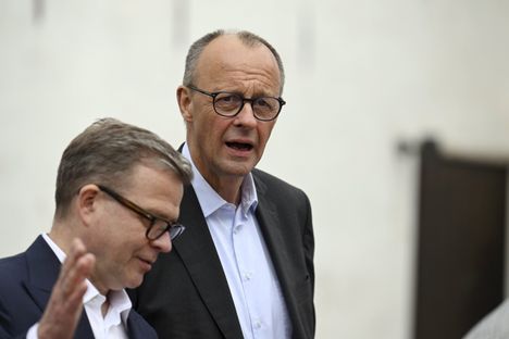 Saksan liittokansleri Friedrich Merz tapaa Suomen pääministerin Petteri Orpon (kok) tiistaina kahden kesken.