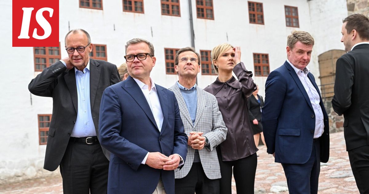 Kuvat: Saksan liittokansleri Merz illallisti Turun linnassa