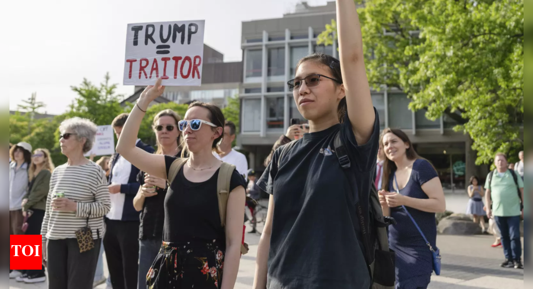 'Trump = traitor': Harvard protesters slam US President's education war