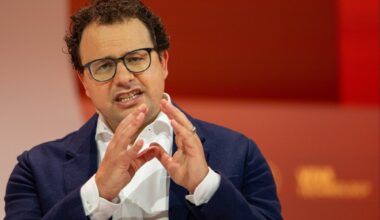AI Is Taking Over Entry-Level Tech Jobs: Anthropic CEO