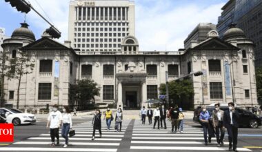 South Korea's central bank cuts borrowing costs to nurse the sluggish economy