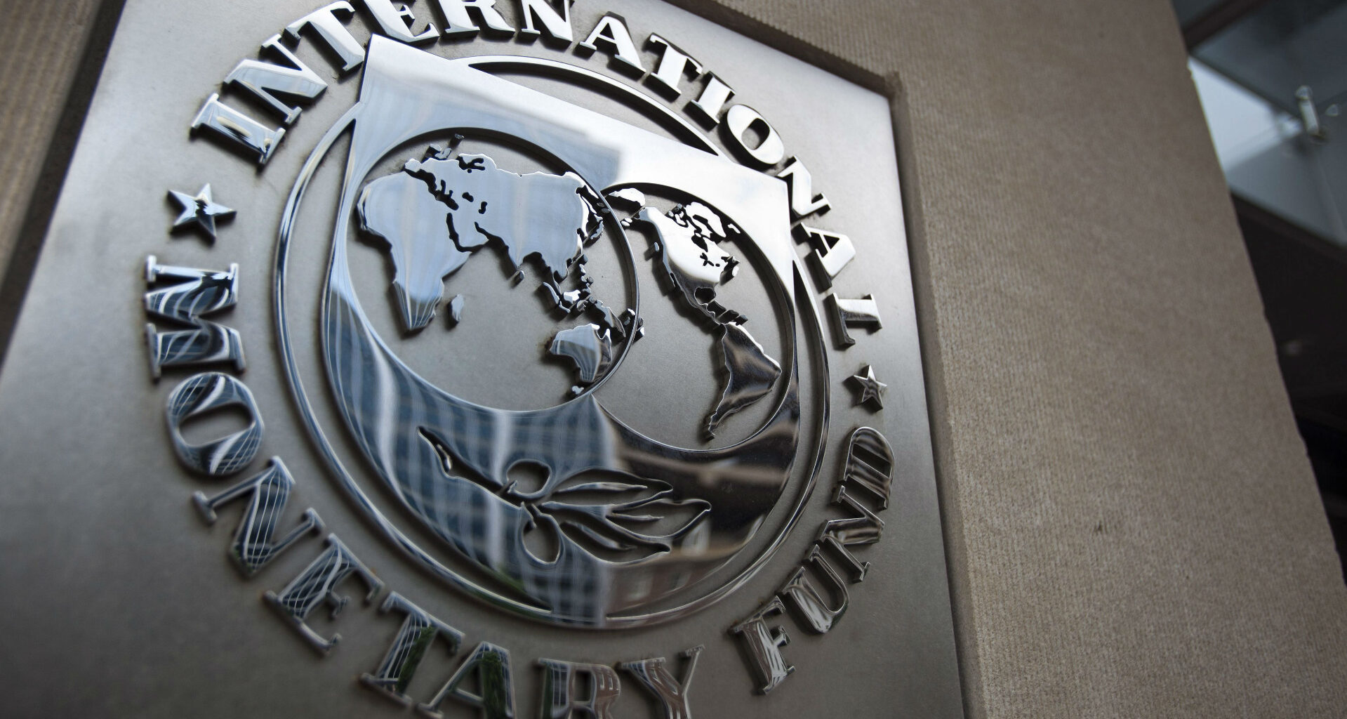 IMF Pushes Back as Pakistan Bets Big on Bitcoin Mining