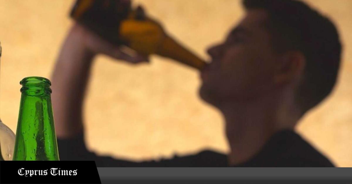 Απαγορεύεται η πώληση αλκοόλ και καπνού στους ανηλίκους