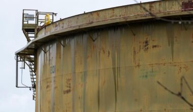 Oil Declines as OPEC+ Supply Meeting Overshadows EU Trade Thaw