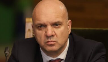 НЕ Е ЯСНО ЗАЩО: Понижиха шефа на ГДБОП! - България