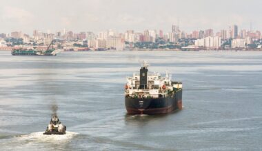 Oil tanker on Lake Maracaibo, in Cabimas. REUTERS/Issac Urrutia