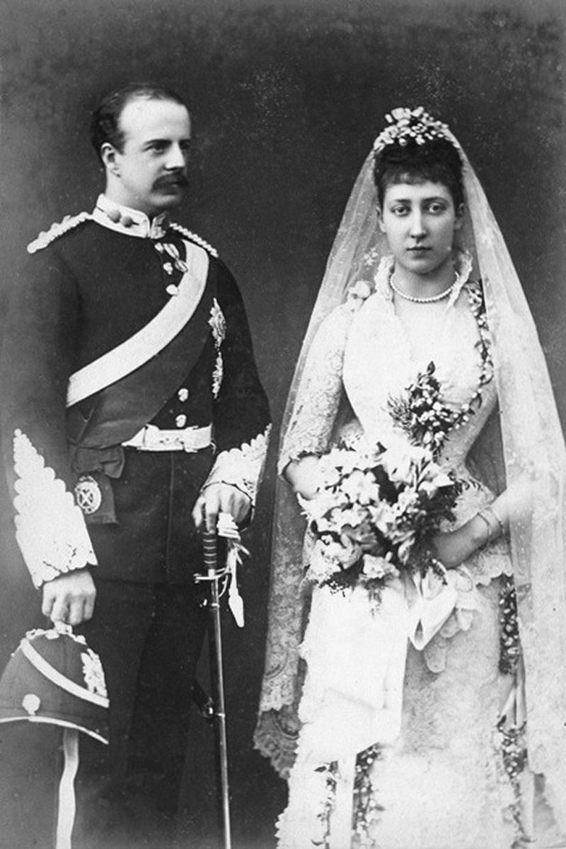Princess Louise of Wales and the Duke of Fife on their wedding day, July 1889 (Royal Collection Trust)