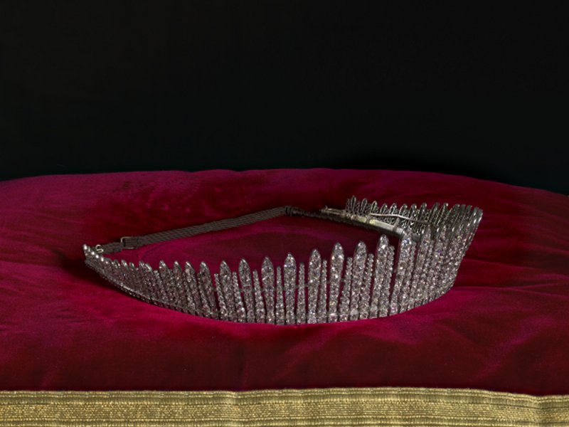 The Fife Fringe Tiara displayed at Kensington Palace, 2018 (Historic Royal Palaces)