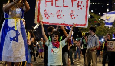 Israeli protesters in Tel Aviv demand an end to war on Gaza | Israel-Palestine conflict News