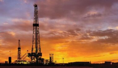 US Fracking Company Forecasts Major Shale Slowdown