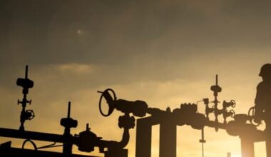 Oil pipeline