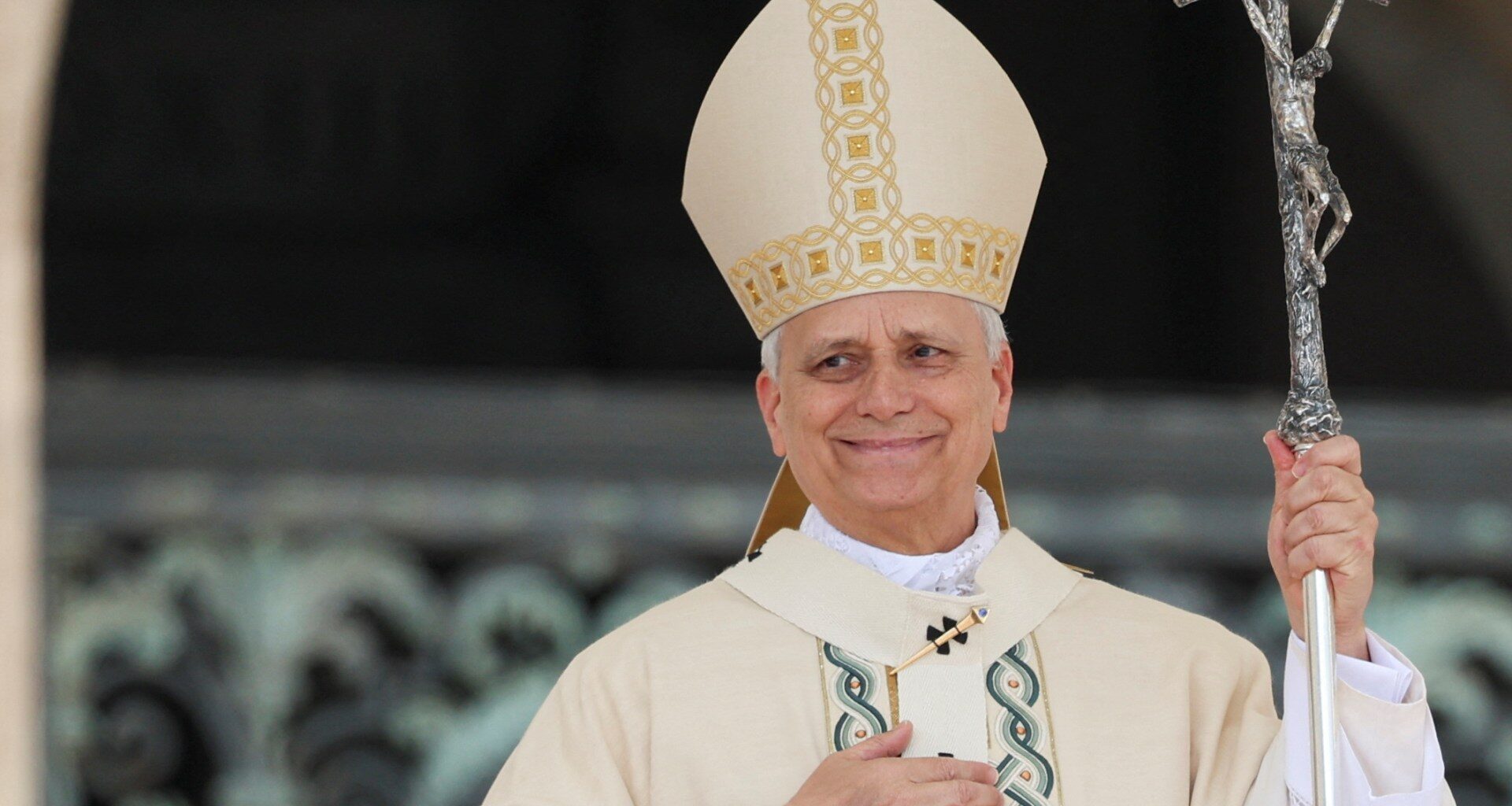 Pope Leo XIV meets Ukraine’s Zelenskyy after his inaugural Mass | Religion News