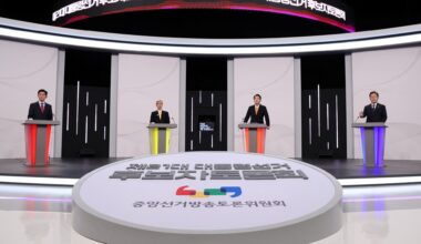 South Korea’s presidential candidates hold first heated debate | Elections News