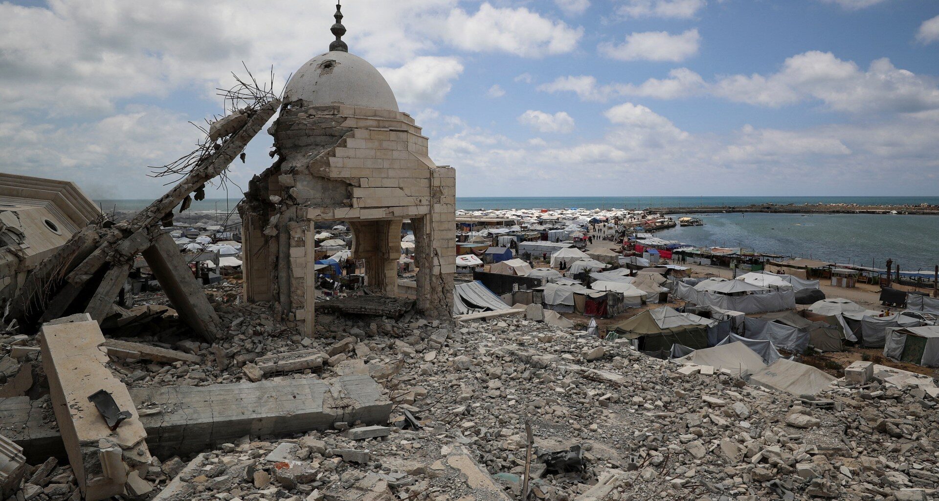 More than 800 lawyers, judges call for UK sanctions on Israel over Gaza war | Israel-Palestine conflict News