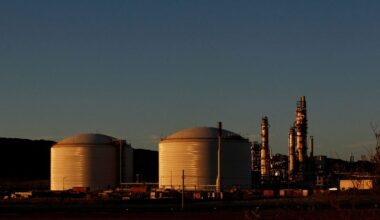 Australia’s bet on natural gas endangers its climate credentials, experts say | WKZO | Everything Kalamazoo
