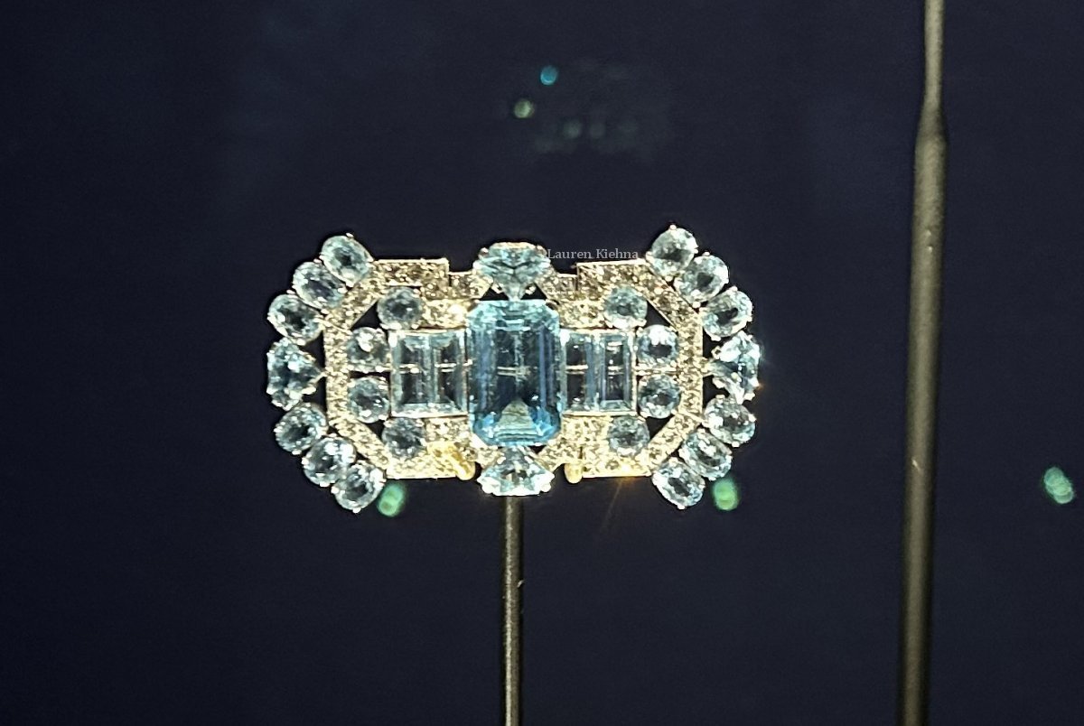 The Spectacular Cartier Brooch that Helped the Queen Mother Celebrate VE Day
