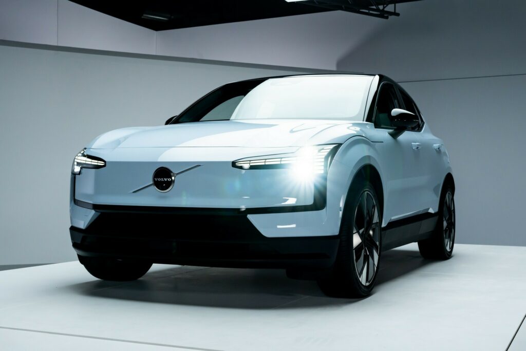 Is Trump Playing Games With EU Tariffs Or Just Giving Carmakers False Hope?