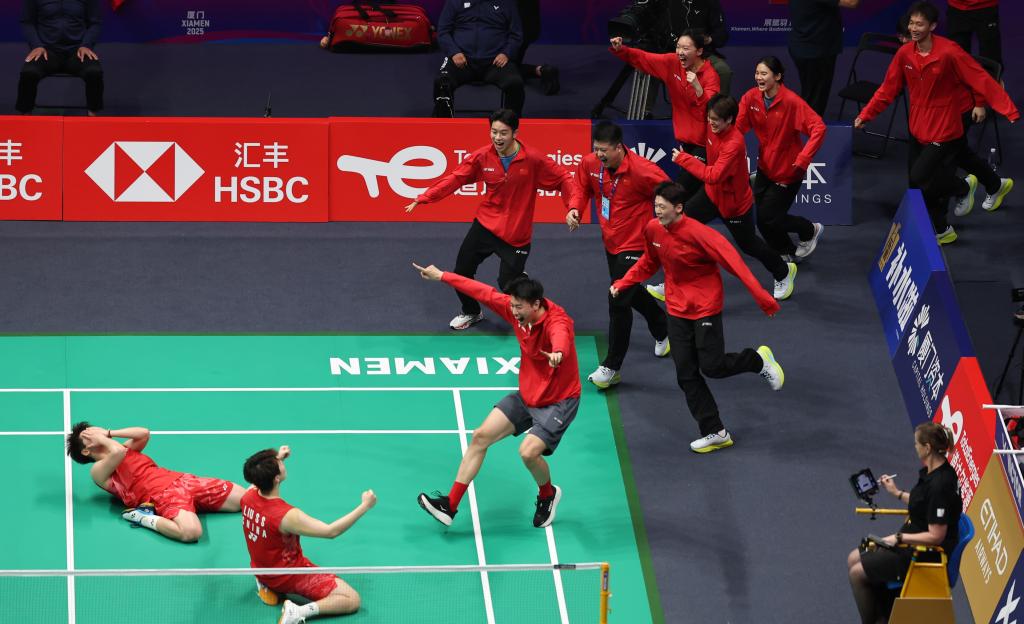 China beats South Korea to clinch 14th Sudirman Cup-Xinhua