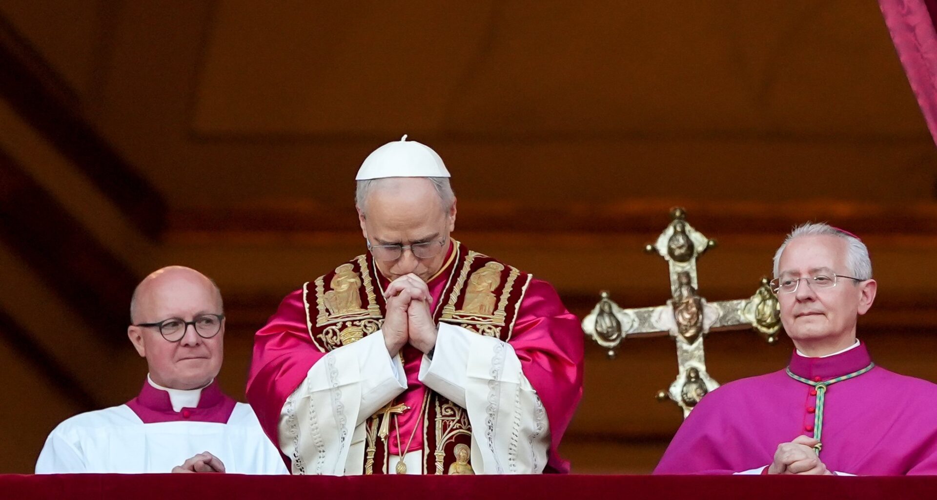 Dialogue, bridge-building are early signs of new pontificate