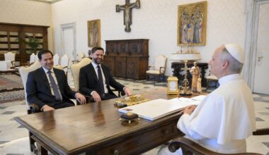 Pope Leo meets with US Vice President Vance, Secretary of State Rubio