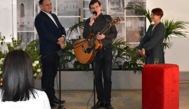 Podróż przez polską poezję z Kubą Michalskim – wieczór pełen emocji w Tarnogrodzie