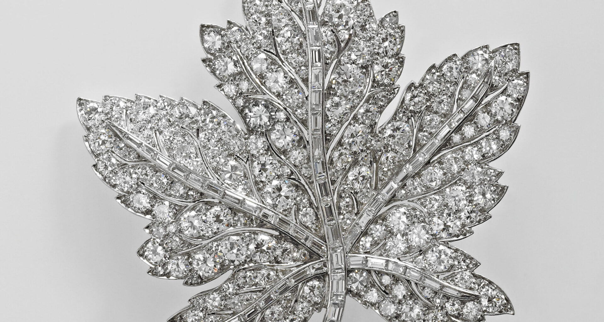 The stunning diamond jewel that could have a sparkling star role in the historic royal visit to Canada