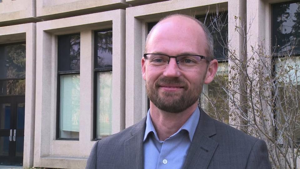 Economist Trevor Tombe says the UCP's fiscal plan is far from an austerity budget.