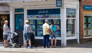 UK house prices rise despite stamp duty changes and trade war