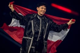 BASEL - JJ Johannes Pietsch for Austria during the flag parade ahead of the second dress rehearsal for the Eurovision Song Contest final. ANP SANDER KONING netherlands out - belgium out PUBLICATIONxINxGERxSUIxAUTxONLY Copyright: xx x527702938x originalFilename: 527702938.jpg
