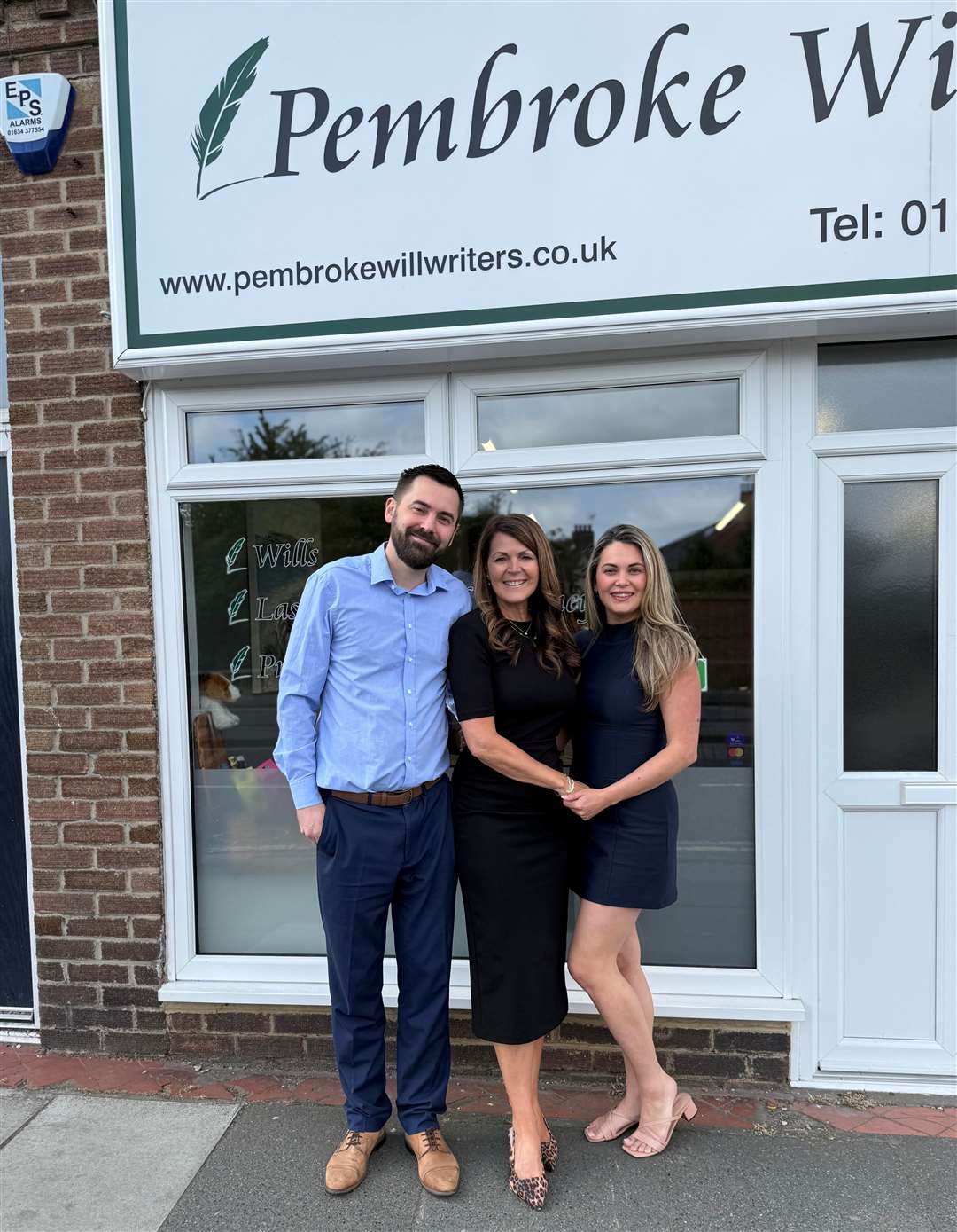 Gill Phipps with children Gareth, 37, and Leah, 35