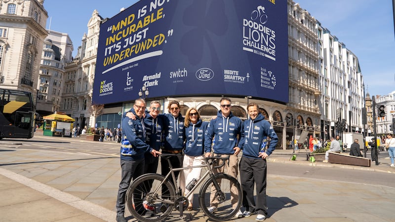 Rugby hero Kenny Logan to lead celebs on 555 mile cycle around Ireland to raise Half a Million for MND research