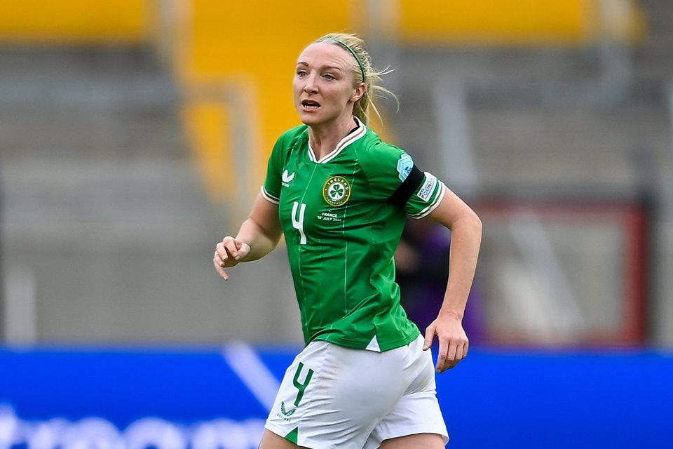 Veteran centre-back Louise Quinn will return to the Ireland squad for two crucial Nations League B clashes against Turkey and Slovenia.