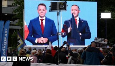 Polish knife-edge presidential vote pits liberal mayor against conservative