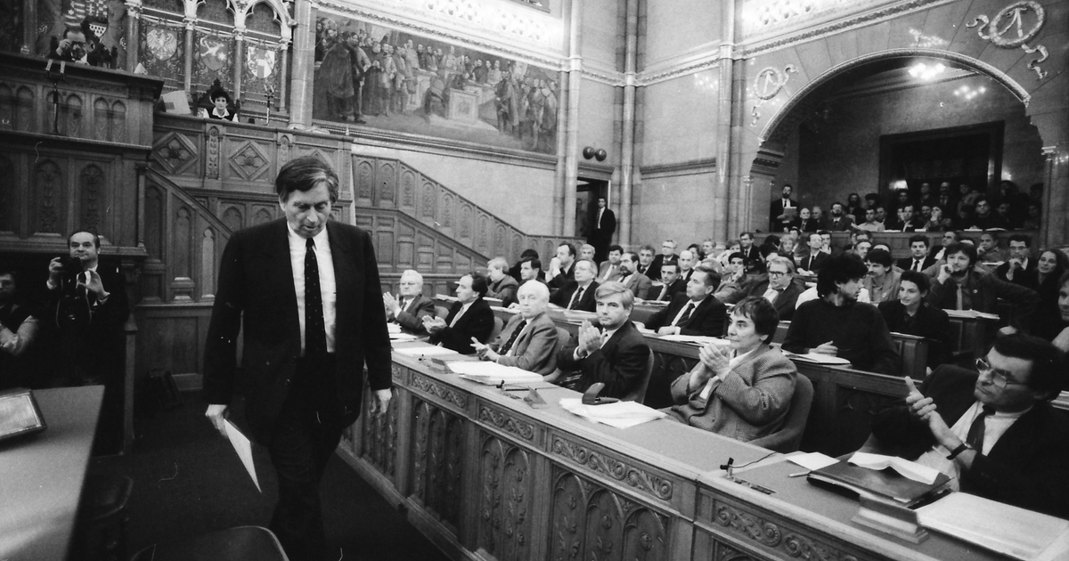 Ma – lehetne – 35 éves a demokratikus Magyarország