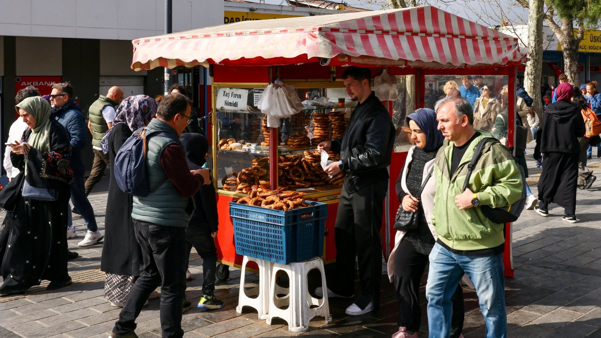 Türkiye's inflation cools to below 38% to extend slide to 11 months