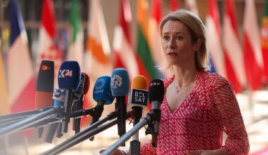 EU lifts sanctions on Syria to help post-war recovery