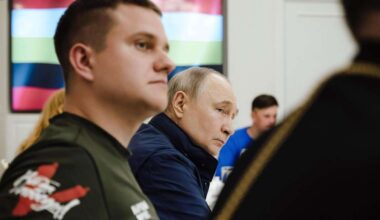 Putins Hubschrauber bei Kursk-Besuch von Drohnen aus der Ukraine attackiert