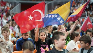 Thousands of Bosnian children embrace Turkish language, culture