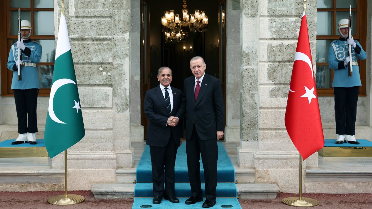 Erdoğan-Sharif meeting sets new momentum in Pakistan-Türkiye ties