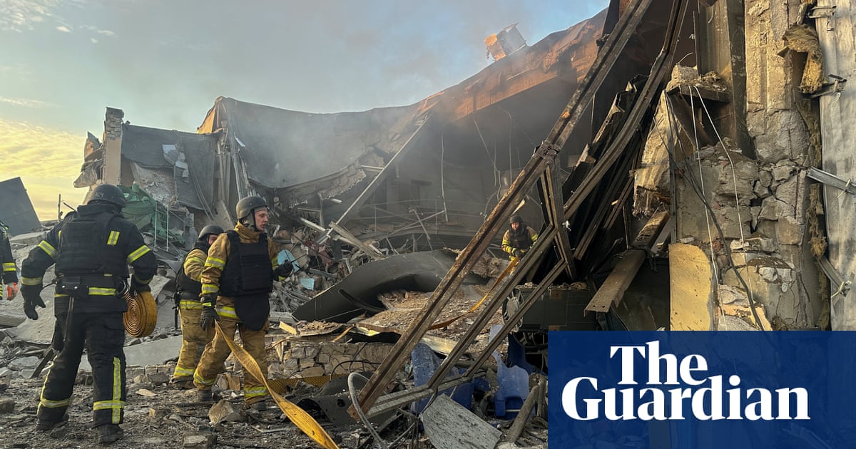 Trump threatens to abandon Ukraine peace efforts unless deal reached ‘very shortly’ | Ukraine