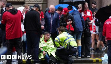 Witnesses describe car driving into crowds at Liverpool FC parade